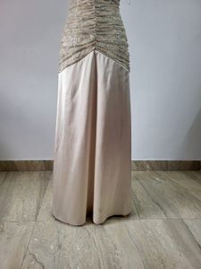 Elegant Biege Evening Gown🎀🦋🐬
