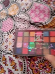 Eyeshadow Palette