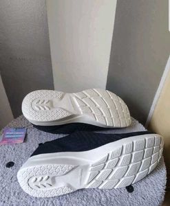 Skecher Memory Form Women Shoe