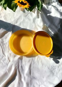 Two Tupperware Cereal Bowl Set