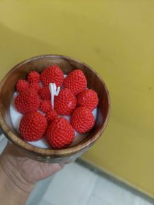 Strawberry Scented Candle