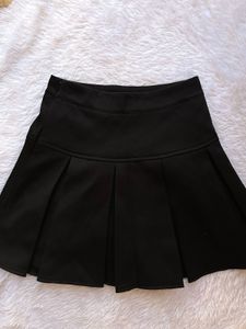 Black Pleated Mini Skirt