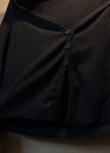 classic black crop top