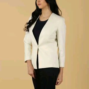 Formal Off White Blazer🌕