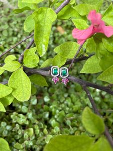 EMERALD GREEN WITH PINK AD STONE EARRINGS