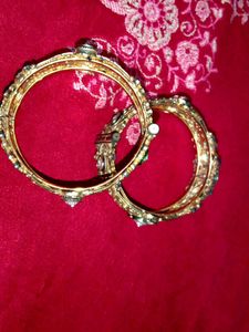 Gold-toned Bangle Set