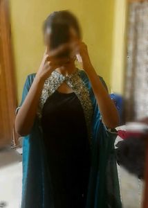 Elegant kaftan style shrug