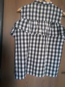 Chic Gingham Cold Shoulder Top