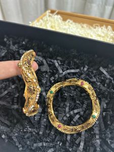 Gold-toned Bangle/kada Set
