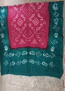 Red &amp; Green Bandhani Dupatta
