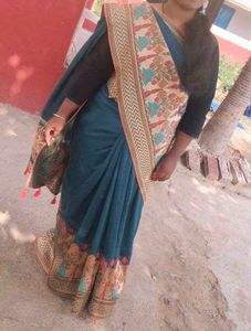 Beautiful saree and blouse😍😍