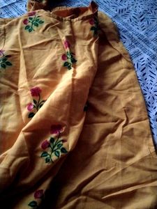 kurti set with saree