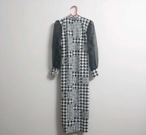 Houndstooth Print Long Sleeve Dress