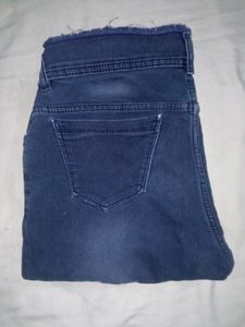 Damaged Jeans, Skiny With Furry Thread At Bootom