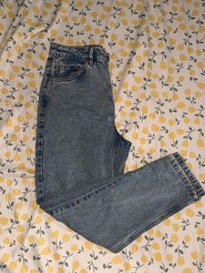 Light Wash High-Waisted Jeans