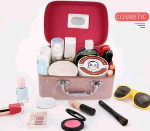 🆕 Makeup Box