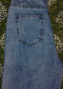 Straight Fit Baggy Jeans