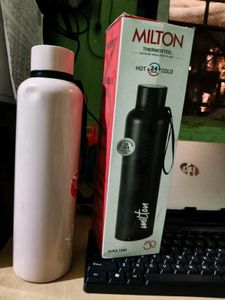 Hot &amp; Cold Water Bottle (Thermos)