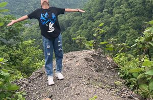 Just Wow Black T-shirt 👕