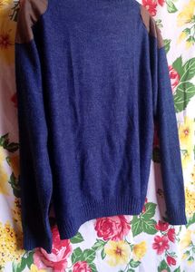 Cozy blue sweater! 💙