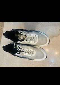 Red Tape White Sport Shoes