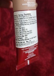 Deborah Milano -Protecting Hydrating Foundation 01