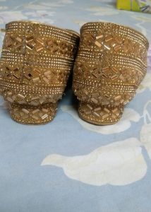 It&#39;s a Golden Colour Jutie