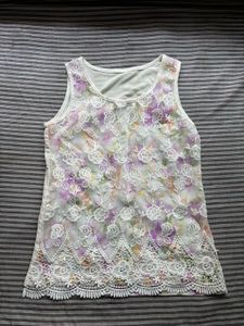 Lace Sleeveless Top