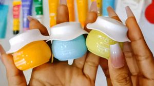 Dot &amp; Key Clay Mask