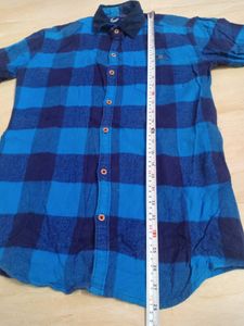 Boys Shirt Size M, Looks Like New