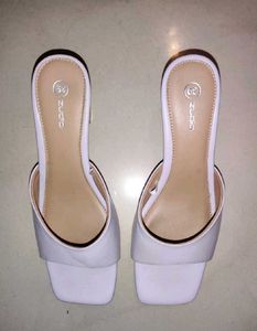 Square Affair (Lavender Heels)