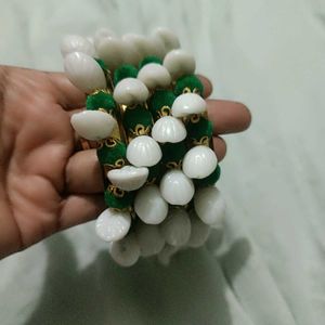 Kodi Bangles 4 Pic