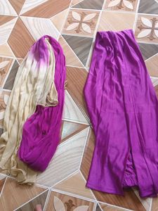 Elegant Pink Ethnic Gown