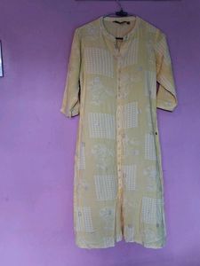 woman kurti set