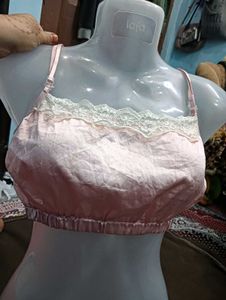 Pink Lace Bralette 🔥