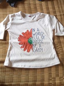 Cute Girl&#39;s Top &amp; Vest Set