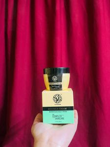 Vyomini Moringa Cream