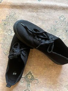 H&amp;M Black Shoes New Without Tag