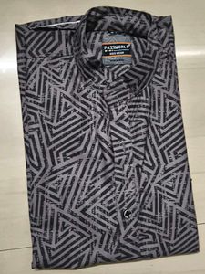 Printed Men&#39;s Shirt