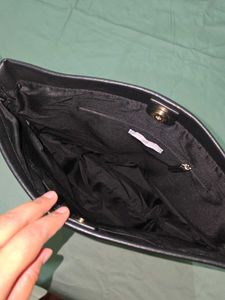 Elegant Shoulder Bag