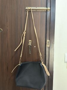 Chic Black Crossbody Bag