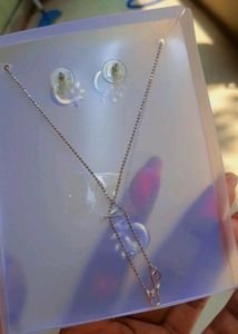 Pendent Set