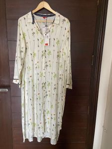 W Women’s Floral Print Collared Kurta (16)