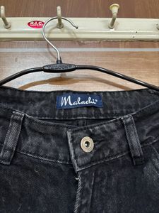 Malachi Black Colour Mom Fit Jeans