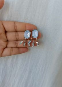Statement Dangle Earrings 🤍✨