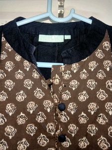 Women&#39;s Black Floral Print A- Line Tunic