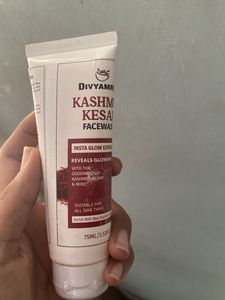 Divyamri Kashmiri Kesar Facewash