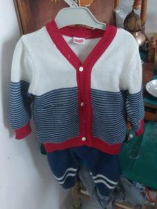 Sweater baby Hug Brand 12 To 18 Month Baby