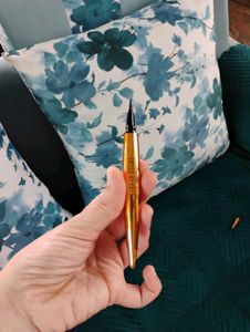 SWISS BEAUTY ULTRA BLACK LIQUID PEN EYELINER