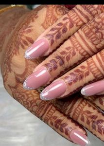 Glitter Press On Nails 💅🏻